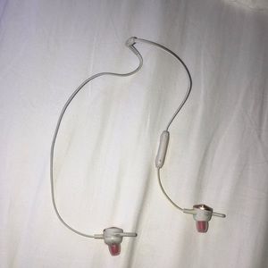 Fitbit flyer headphones